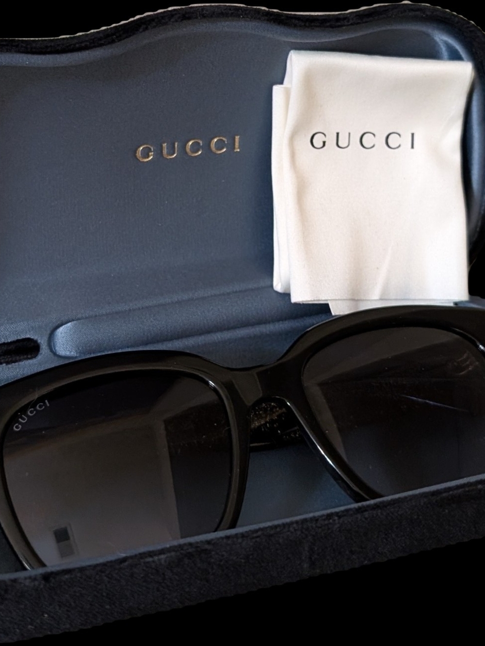 Gucci Women's Black Sunglasses with Branded Case